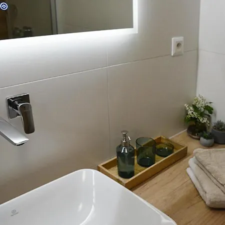 Halfway Vel'ka Lomnica